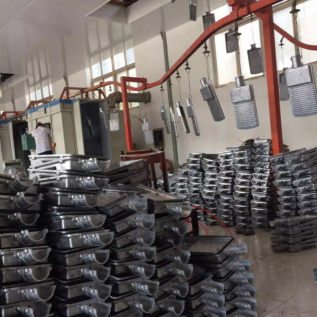 森發路燈生產現場